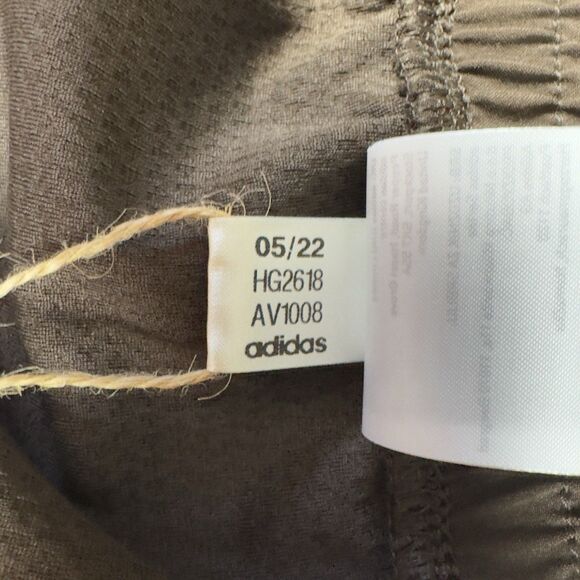 NWT Adidas AEROREADY Stadium Shorts Women’s Size‎ Small Brown - Picture 6 of 9